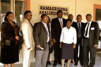 Ms N Ngubane, Councillor Mr L Naidoo (Deputy Mayor eThekwini Municipality, KZN), Pastor B A Sibisi (Chairperson, Ramakrishna Abalindi Home), the Hon. Dr Z L Mkhize (Minister for Finance and Economic Development, KZN), Caregiver, Adv H Kessie Naidu SC, Mr P Ishwarlaal and Prof V B Jogessar