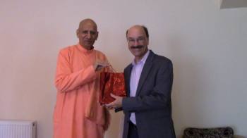 2a785739-5f8d-4d8b-ae1b-55cdb553215e